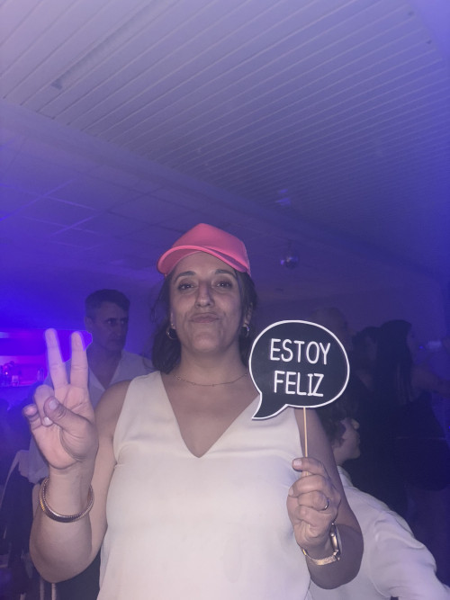 EIL.jpg